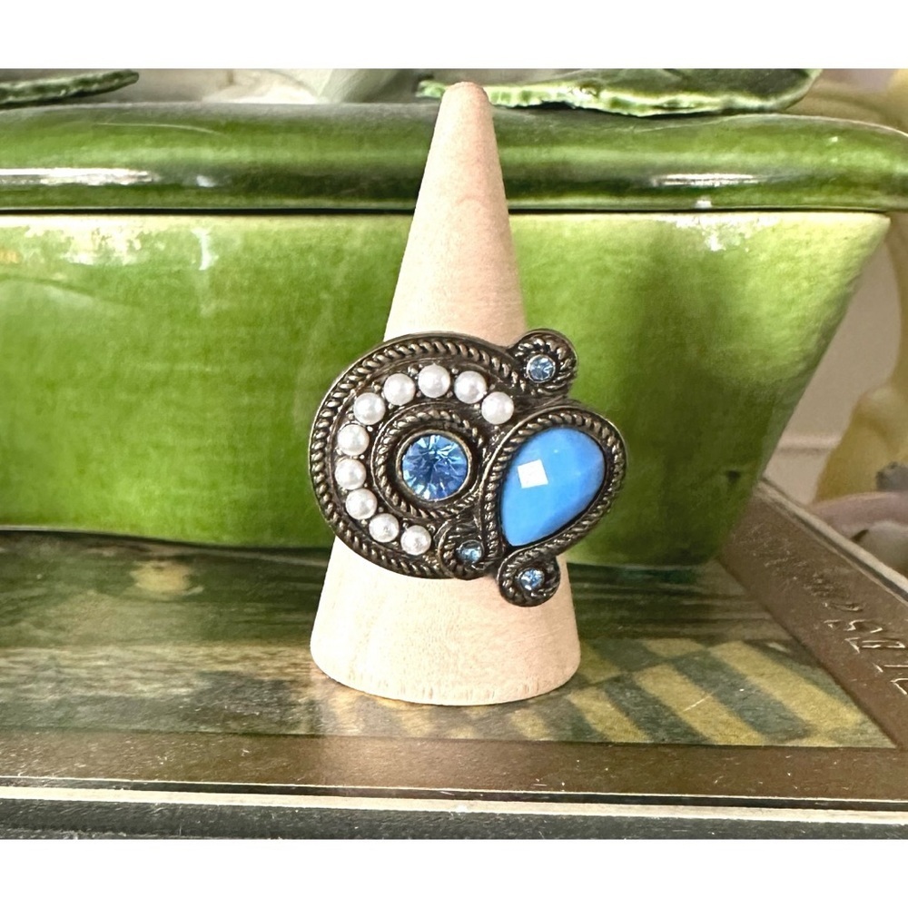 Vintage Ring - Bronze With Blue Rhinestones And Pearls - Art Deco